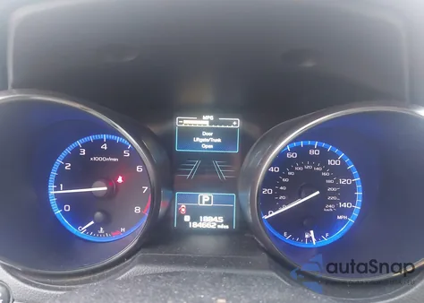 2015 Subaru Outback 2.5I Premium из США, поврежденный, VIN 4S4BSBHC3F3320235